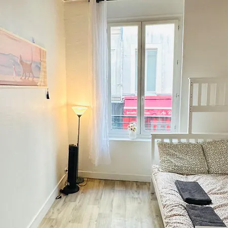 Studio 100M To Chatelet Paris